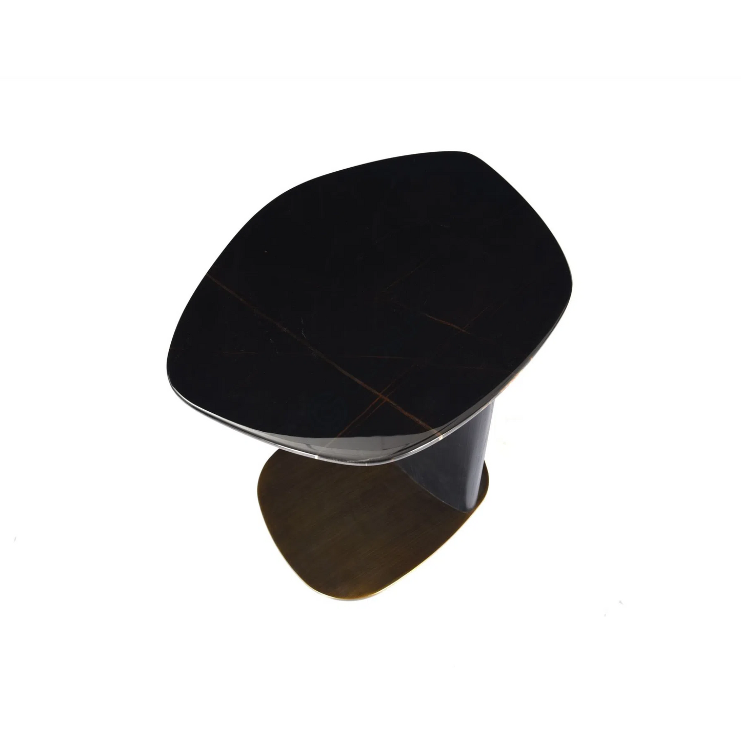 Side table ; black glass table ; stainless steel furniture ; modern side table ; small living room table ; contemporary table design ; durable side table ; luxury furniture ; compact side table ; modern home decor
طاولة جانبية ; طاولة زجاجية سوداء ; أثاث من الفولاذ المقاوم للصدأ ; طاولة جانبية حديثة ; طاولة صغيرة لغرفة المعيشة ; تصميم طاولة معاصر ; طاولة جانبية متينة ; أثاث فاخر ; طاولة جانبية صغيرة ; ديكور منزلي حديث