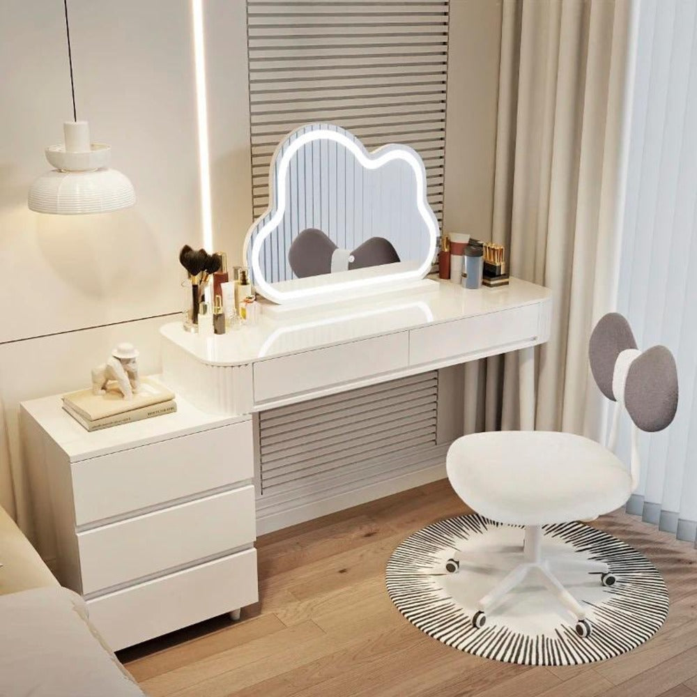 lovely homes Dubai exclusive collection of dressing  table White dressing table and white dressing table buy now and enjoy free delivery in Dubai